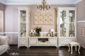 Витрина одностворчатая Патрисия (крем корень глянец) в Полевском - polevskoy.ok-mebel.com | фото 3